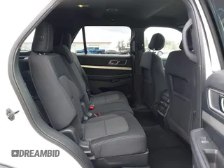 2017 Ford Explorer XLT z VIN 1FM5K8D86HGD43487, wystawiony jako IAAI lot #42532530 z przebiegiem 160 325 mil mil oraz . Historia ofert i sprzedaży dostępna na DreamBid. Obrazek 8.