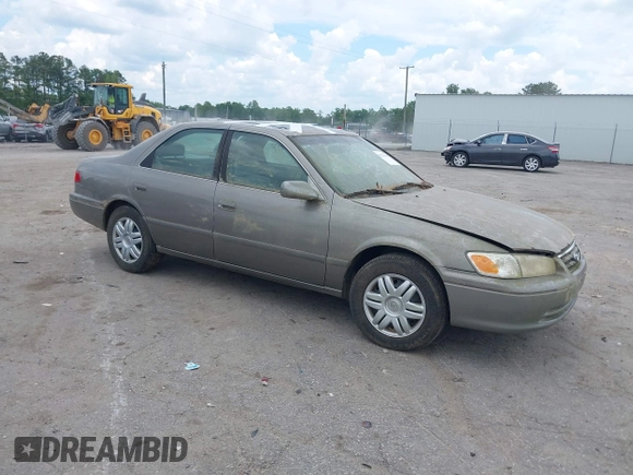 2001 Toyota Camry CE with VIN 4T1BG28K11U040227, listed as a IAAI auction lot 42220307 with 212,125 mi miles and . Bid and sale history available at DreamBid. Image 1.