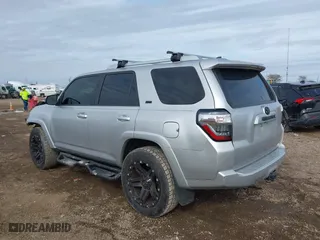 2018 Toyota 4Runner SR5 with VIN JTEZU5JR8J5180205, listed as a IAAI auction lot 41343446 with 83,520 mi miles. Bid and sale history available at carsss.com. Image 15.