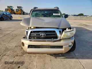 2005 Toyota Tacoma PreRunner z VIN 3TMKU72N85M003408, wystawiony jako Copart lot #57670935 z przebiegiem 247 189 mil mil oraz Szkoda całkowita • Salvage title. Historia ofert i sprzedaży dostępna na DreamBid. Obrazek 5.