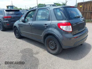 2010 Suzuki SX4 z VIN JS2YB5A34A6301894, wystawiony jako IAAI lot #42417056 z przebiegiem 211 791 mil mil oraz . Historia ofert i sprzedaży dostępna na DreamBid. Obrazek 3.