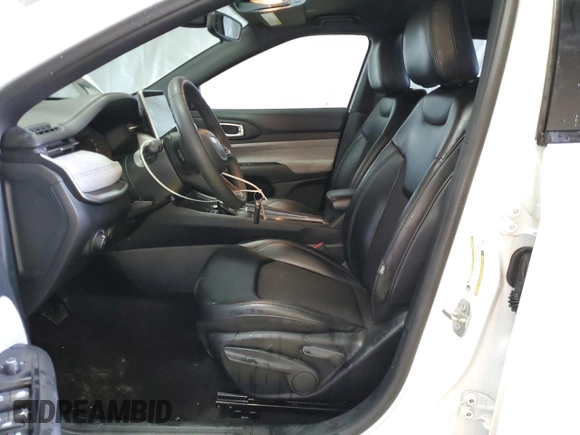 2023 Jeep Compass Latitude z VIN 3C4NJDBN8PT552894, wystawiony jako Copart lot #60174955 z przebiegiem 49 356 mil mil oraz Szkoda całkowita • Salvage title. Historia ofert i sprzedaży dostępna na DreamBid. Obrazek 7.