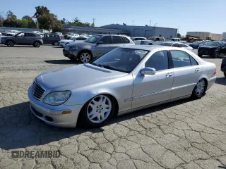 2003 Mercedes-Benz S 500 z VIN WDBNG75J73A358818, wystawiony jako Copart lot #58184495 z przebiegiem Nie podano mil oraz Czysty tytuł • Clean title. Historia ofert i sprzedaży dostępna na DreamBid. Obrazek 1.