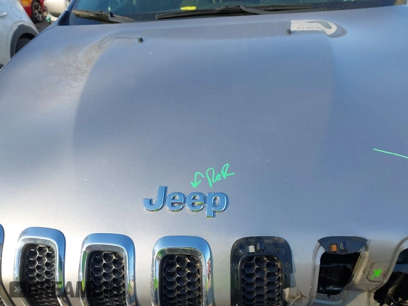 2018 Jeep Cherokee Latitude Plus with VIN 1C4PJMLB6JD526661, listed as a IAAI auction lot 41868189 with 138,572 mi miles and . Bid and sale history available at DreamBid. Image 10.