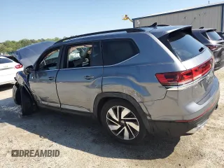 2024 Volkswagen Atlas SE with VIN 1V2WR2CA3RC536421, listed as a Copart auction lot 52762625 with 30,366 mi miles and Non repairable. Bid and sale history available at DreamBid. Image 2.