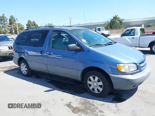 1999 Toyota Sienna LE z VIN 4T3ZF13C6XU159760, wystawiony jako IAAI lot #42332639 z przebiegiem 208 029 mil mil oraz . Historia ofert i sprzedaży dostępna na DreamBid. Obrazek 1.