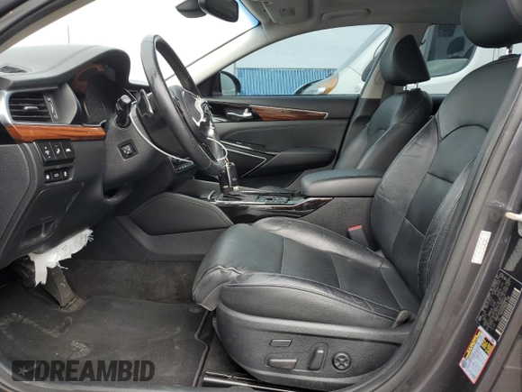 2017 Kia Cadenza Premium with VIN KNALC4J12H5068492, listed as a Copart auction lot 88880605 with 67,093 mi miles and Salvage Title. Bid and sale history available at carsss.com. Image 7.