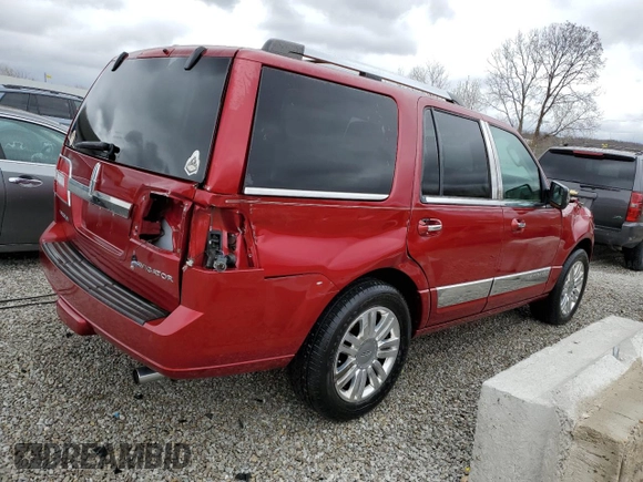 2014 Lincoln Navigator z VIN 5LMJJ2J55EEL06038, wystawiony jako Copart lot #49721105 z przebiegiem 97 659 mil mil oraz Szkoda całkowita • Salvage title. Historia ofert i sprzedaży dostępna na DreamBid. Obrazek 3.