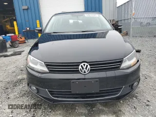 2014 Volkswagen Jetta Comfortline с VIN 3VWDL7AJ2EM366052, выставлен на аукционе Copart как лот 69010344 с пробегом 210 092 миль миль и Списание • Salvage title. История ставок и продаж доступна на DreamBid. Изображение 5.
