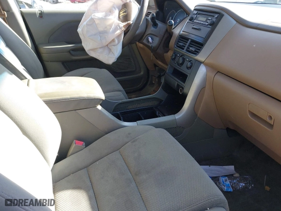 2007 Honda Pilot LX with VIN 5FNYF28127B038187, listed as a IAAI auction lot 41639252 with 149,548 mi miles. Bid and sale history available at carsss.com. Image 5.