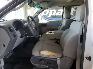 2004 Ford F-150 STX с VIN 1FTRX12W44NA47003, выставлен на аукционе Copart как лот 61133075 с пробегом 258 417 миль миль и Списание • Salvage title. История ставок и продаж доступна на DreamBid. Изображение 7.
