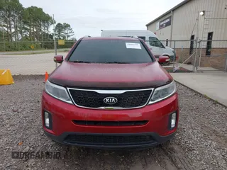 2014 Kia Sorento LX with VIN 5XYKT4A63EG493443, listed as a IAAI auction lot 42086216 with 126,482 mi miles. Bid and sale history available at carsss.com. Image 6.