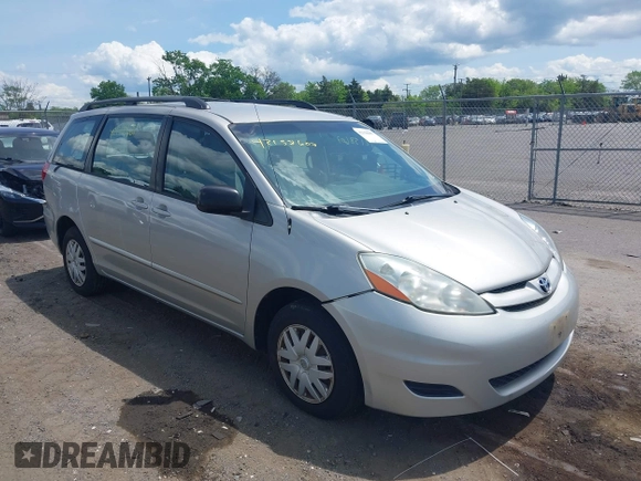 2008 Toyota Sienna CE with VIN 5TDZK23C88S201351, listed as a IAAI auction lot 42158607 with 213,618 mi miles. Bid and sale history available at carsss.com. Image 1.