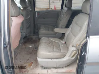 2005 Honda Odyssey Touring с VIN 5FNRL38805B120917, выставлен на аукционе IAAI как лот 42396531 с пробегом 267 626 миль миль и . История ставок и продаж доступна на DreamBid. Изображение 8.