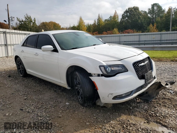2019 Chrysler 300 S z VIN 2C3CCAGG2KH538294, wystawiony jako Copart lot #78039994 z przebiegiem 67 657 mil mil oraz Czysty tytuł • Clean title. Historia ofert i sprzedaży dostępna na DreamBid. Obrazek 4.
