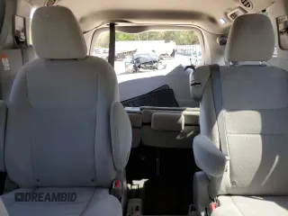 2016 Toyota Sienna LE AAS с VIN 5TDKK3DC7GS723554, выставлен на аукционе Copart как лот 53332905 с пробегом 131 216 миль миль и Списание • Salvage title. История ставок и продаж доступна на DreamBid. Изображение 10.