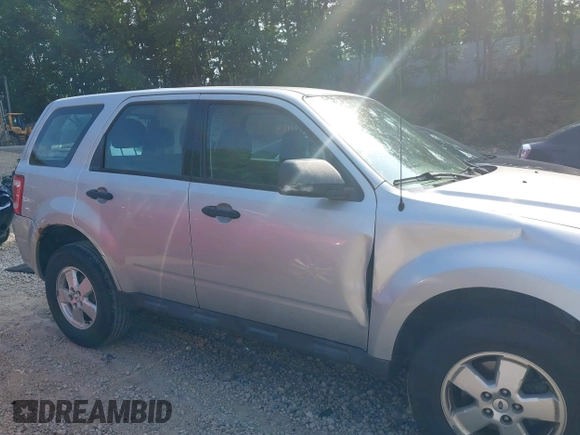 2012 Ford Escape XLS z VIN 1FMCU0C75CKB76265, wystawiony jako IAAI lot #42578815 z przebiegiem 97 423 mil mil oraz . Historia ofert i sprzedaży dostępna na DreamBid. Obrazek 12.