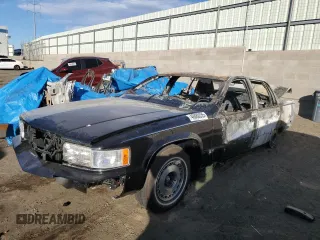 1996 Cadillac Fleetwood z VIN 1G6DW52P8TR712170, wystawiony jako Copart lot #46880555 z przebiegiem Nie podano mil oraz Szkody całkowita. Historia ofert i sprzedaży dostępna na DreamBid. Obrazek 1.