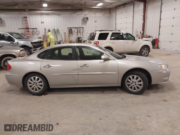 2008 Buick LaCrosse CXL with VIN 2G4WD582181278869, listed as a IAAI auction lot 41734181 with 152,518 mi miles. Bid and sale history available at carsss.com. Image 13.