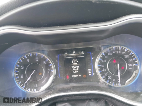 2015 Chrysler 200 Limited with VIN 1C3CCCAB9FN584565, listed as a IAAI auction lot 41787658 with 140,231 mi miles. Bid and sale history available at carsss.com. Image 7.