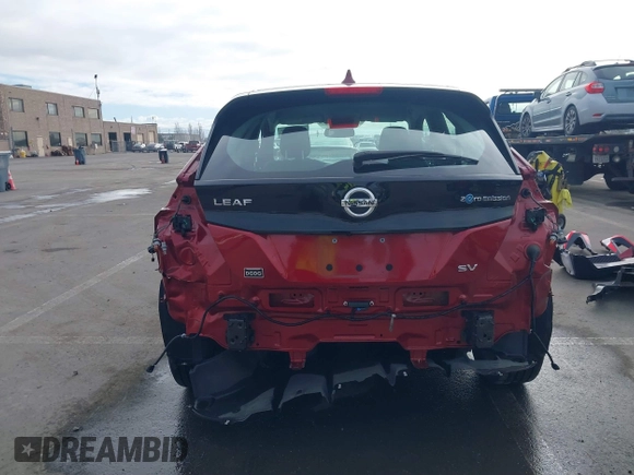 2019 Nissan LEAF SV z VIN 1N4AZ1CP2KC301692, wystawiony jako IAAI lot #41255433 z przebiegiem 36 916 mil mil oraz . Historia ofert i sprzedaży dostępna na DreamBid. Obrazek 6.