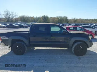2008 Toyota Tacoma PreRunner with VIN 5TEJU62N98Z519967, listed as a IAAI auction lot 41816871 with 251,519 mi miles. Bid and sale history available at carsss.com. Image 13.