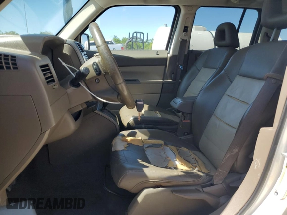 2007 Jeep Patriot Limited with VIN 1J8FT48W67D368700, listed as a Copart auction lot 49451105 with 177,783 mi miles and Salvage title. Bid and sale history available at DreamBid. Image 7.
