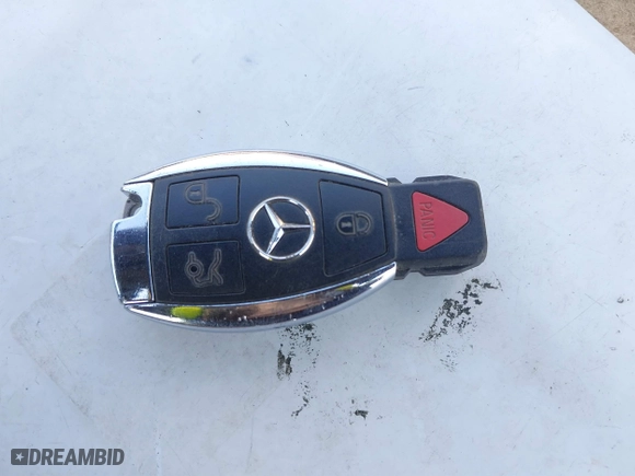 2015 Mercedes-Benz E-Class E 250 BlueTEC Luxury with VIN WDDHF0EB5FB120603, listed as a IAAI auction lot 41836068 with 112,264 mi miles. Bid and sale history available at carsss.com. Image 11.