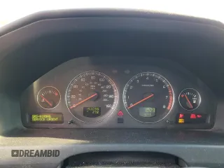 2004 Volvo S60 with VIN YV1RS61T642323471, listed as a Copart auction lot 83205844 with 193,096 mi miles and Salvage Title. Bid and sale history available at carsss.com. Image 9.