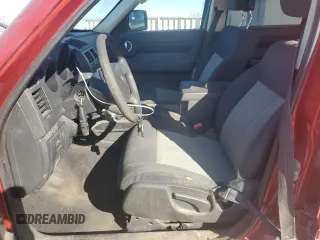 2010 Dodge Nitro SE z VIN 1D4PU2GK5AW119671, wystawiony jako Copart lot #42454185 z przebiegiem 206 764 mil mil oraz Szkoda całkowita • Salvage title. Historia ofert i sprzedaży dostępna na DreamBid. Obrazek 7.