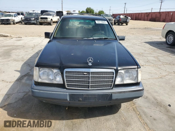 1987 Mercedes-Benz 300 with VIN WDBEB93D1HF041635, listed as a Copart auction lot 53718845 with 285,625 mi miles and Clean Title. Bid and sale history available at DreamBid. Image 5.