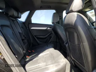 2018 Audi Q3 Premium z VIN WA1BCCFS5JR019032, wystawiony jako Copart lot #55840355 z przebiegiem 63 619 mil mil oraz Tytuł czysty. Historia ofert i sprzedaży dostępna na DreamBid. Obrazek 10.