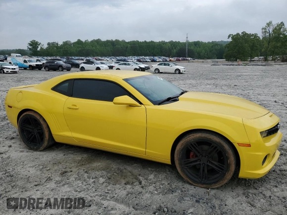 2011 Chevrolet Camaro 2SS with VIN 2G1FK1EJ3B9189871, listed as a Copart auction lot 53830835 with 200,825 mi miles and Clean Title. Bid and sale history available at DreamBid. Image 4.