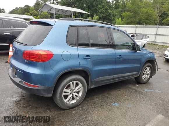 2017 Volkswagen Tiguan S with VIN WVGAV7AX7HW501479, listed as a Copart auction lot 56582705 with 157,414 mi miles and Clean Title. Bid and sale history available at DreamBid. Image 3.