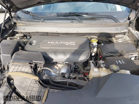 2019 Jeep Cherokee Latitude with VIN 1C4PJLCB8KD215423, listed as a IAAI auction lot 41911882 with 76,965 mi miles. Bid and sale history available at carsss.com. Image 10.