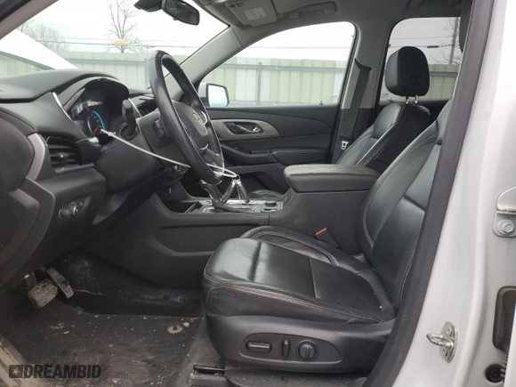 2020 Chevrolet Traverse LT Leather with VIN 1GNEVHKW2LJ190106, listed as a Copart auction lot 48303945 with 156,412 mi miles and Salvage Title. Bid and sale history available at carsss.com. Image 7.