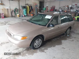 1998 Ford Escort SE with VIN 3FAFP15P6WR239732, listed as a IAAI auction lot 42093718 with 116,930 mi miles. Bid and sale history available at carsss.com. Image 2.