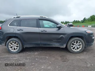 2016 Jeep Cherokee Latitude with VIN 1C4PJMCS3GW368342, listed as a IAAI auction lot 42693091 with 139,302 mi miles and . Bid and sale history available at DreamBid. Image 13.