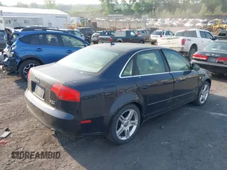 2007 Audi A4 2.0T с VIN WAUDF78E47A203824, выставлен на аукционе IAAI как лот 42367667 с пробегом 211 061 миль миль и . История ставок и продаж доступна на DreamBid. Изображение 4.