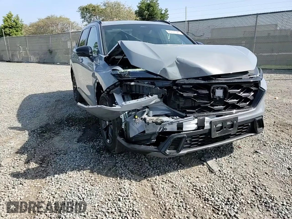 2024 Honda CR-V Sport-L with VIN 7FARS5H83RE025647, listed as a Copart auction lot 45791585 with 17,697 mi miles and Salvage Title. Bid and sale history available at DreamBid. Image 12.