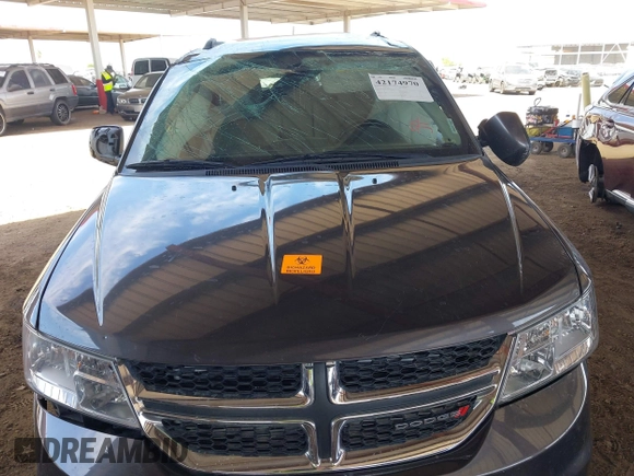2019 Dodge Journey SE z VIN 3C4PDCBG9KT798938, wystawiony jako IAAI lot #42174970 z przebiegiem Nie podano mil oraz . Historia ofert i sprzedaży dostępna na DreamBid. Obrazek 14.