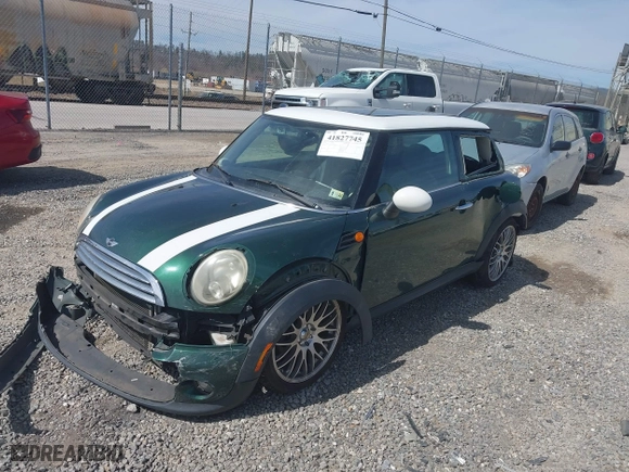 2011 MINI Cooper Hardtop with VIN WMWSU3C57BT093992, listed as a IAAI auction lot 41827745 with 159,729 mi miles. Bid and sale history available at carsss.com. Image 17.