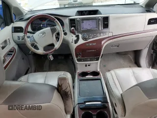 2011 Toyota Sienna XLE AAS with VIN 5TDYK3DC3BS051110, listed as a Copart auction lot 55337915 with 307,289 mi miles and Clean Title. Bid and sale history available at DreamBid. Image 8.
