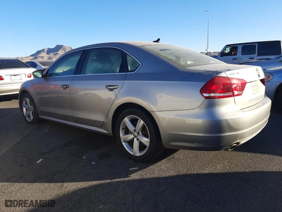 2012 Volkswagen Passat SE with VIN 1VWBP7A39CC054807, listed as a Copart auction lot 44277665 with 113,074 mi miles and Salvage Title. Bid and sale history available at carsss.com. Image 2.