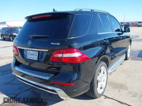 2015 Mercedes-Benz M 400 with VIN 4JGDA5GB1FA510309, listed as a IAAI auction lot 41603810 with 109,391 mi miles and . Bid and sale history available at DreamBid. Image 4.