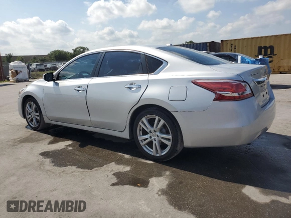 2013 Nissan Altima S z VIN 1N4BL3AP6DC113037, wystawiony jako Copart lot #57815955 z przebiegiem 129 447 mil mil oraz Szkoda całkowita • Salvage title. Historia ofert i sprzedaży dostępna na DreamBid. Obrazek 2.