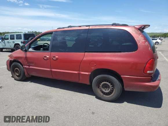 2000 Dodge Caravan SE with VIN 1B4GP44R7YB779226, listed as a Copart auction lot 56919784 with 202,679 mi miles and Salvage Title. Bid and sale history available at DreamBid. Image 2.