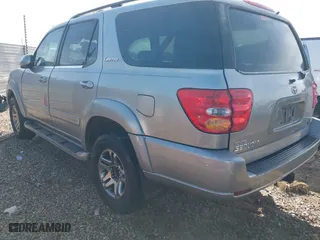 2001 Toyota Sequoia SR5 with VIN 5TDZT34A71S028573, listed as a IAAI auction lot 42061154 with 274,467 mi miles. Bid and sale history available at carsss.com. Image 3.