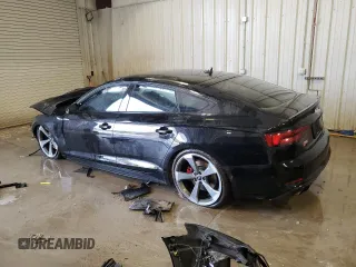 2019 Audi S5 Sportback Prestige z VIN WAUC4CF53KA099235, wystawiony jako Copart lot #57897125 z przebiegiem Nie podano mil oraz Nie do naprawy • Non repairable. Historia ofert i sprzedaży dostępna na DreamBid. Obrazek 2.