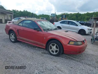 2001 Ford Mustang Deluxe z VIN 1FAFP44491F185244, wystawiony jako IAAI lot #42148884 z przebiegiem 149 511 mil mil oraz . Historia ofert i sprzedaży dostępna na DreamBid. Obrazek 1.